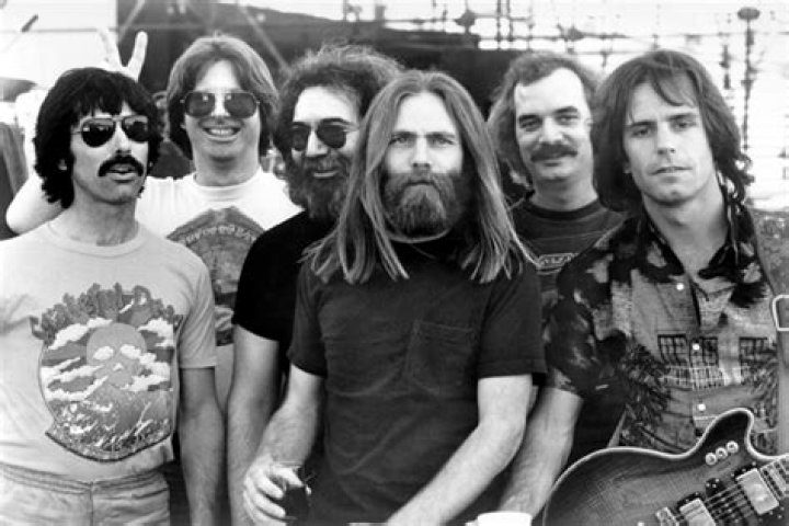 What years did the Grateful Dead tour?