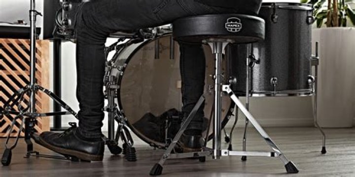 Where are Gibraltar drum thrones made?