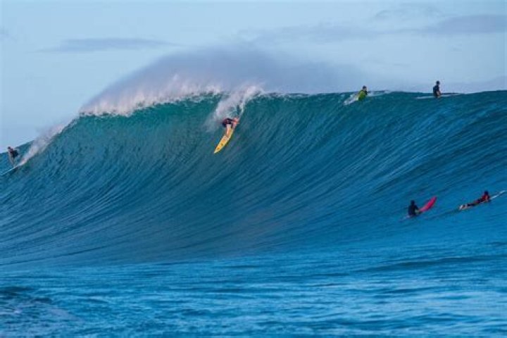 Where can I surf on the North Shore?