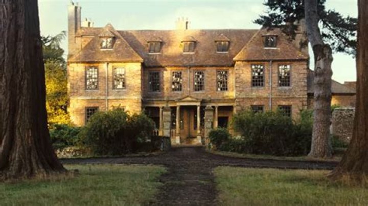 Where did the Bennets live in Pride and Prejudice?