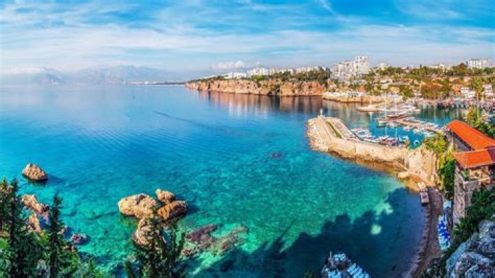 Where is lively in Antalya?