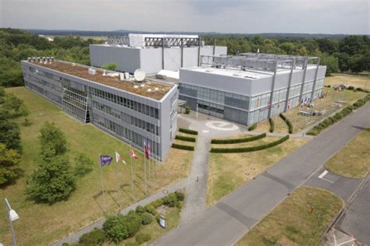 Where is the ESA headquarters?