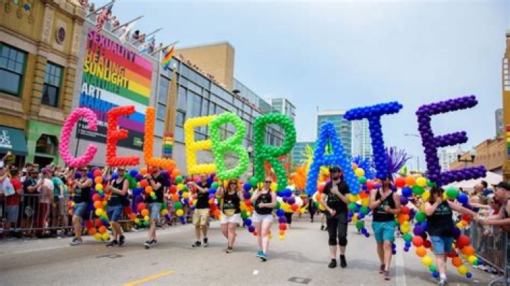 Where is the pride parade in Chicago?