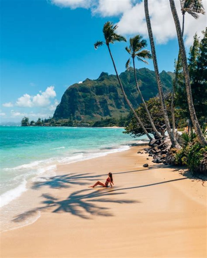 Which side of Oahu has best surfing?