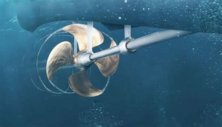 Which type of marine propulsion system that uses an electric motor and a diesel generator in combination to drive the propeller?