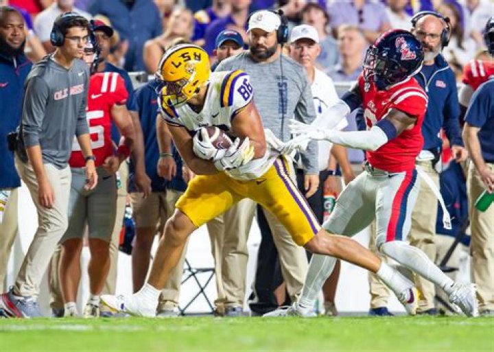 Who beat LSU in 2010?