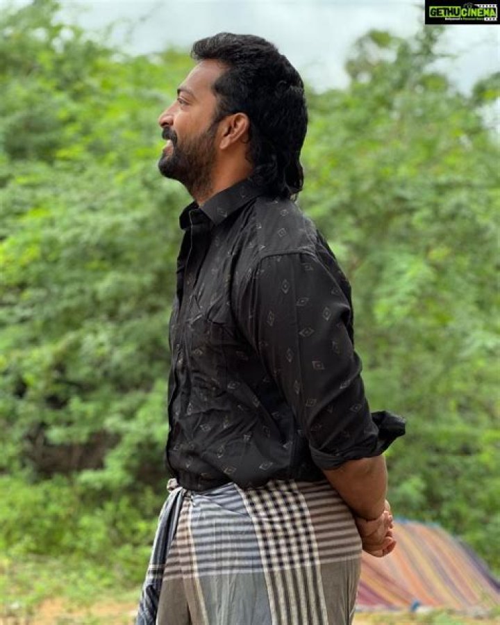 Who is Kalaiyarasan Harikrishnan?