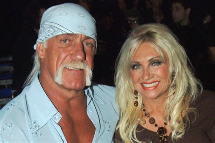 Who is Linda Hogan in a relationship with?