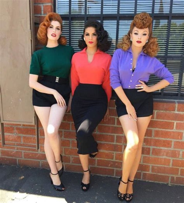 Who is pinup girl clothing?