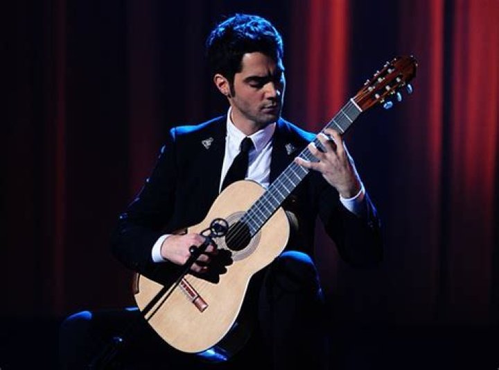 Who is the best classical guitarist ever?