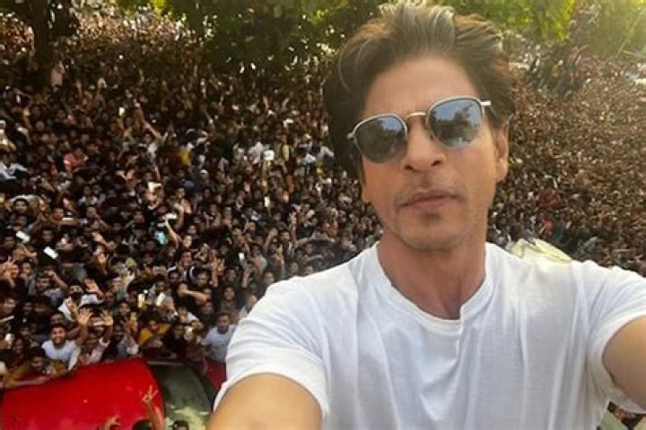Who is the biggest SRK fan?