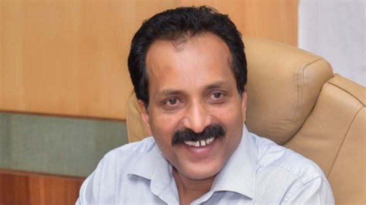 Who is the head of DJB?