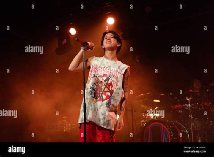 Who is the lead singer of One Ok Rock?