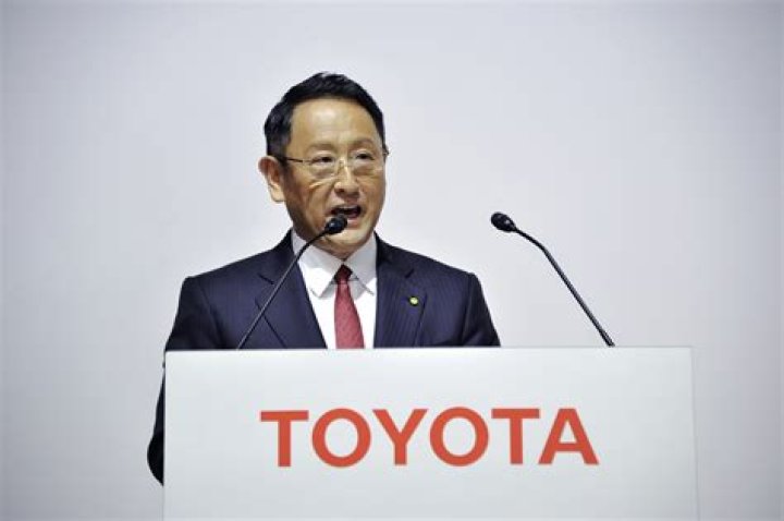 Who is the owner of Toyota of Nashua?