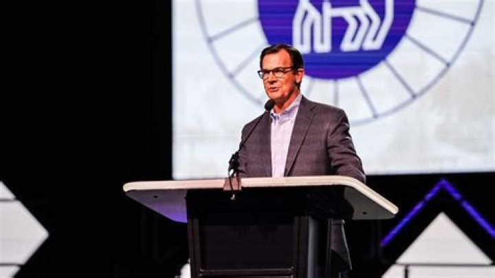 Who is the pastor of North Jacksonville Baptist Church?