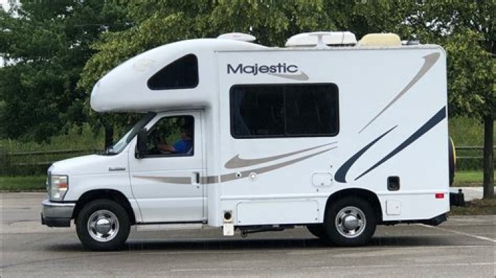 Who makes Majestic Class C motorhomes?