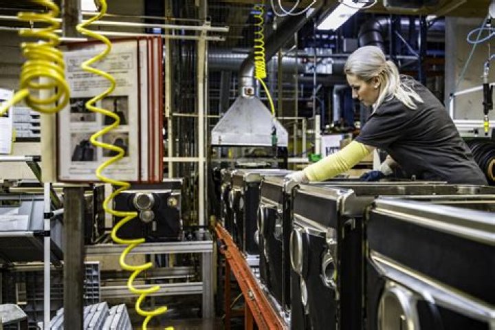 Who manufactures Kotex?