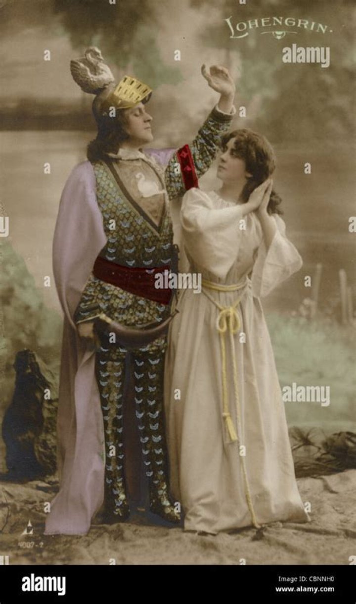 Who was Lohengrins wife?