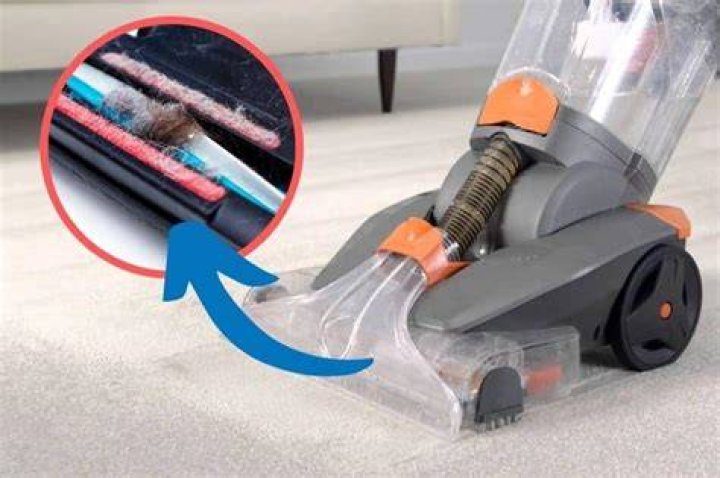 Why is my Vax Rapide Ultra Carpet Cleaner not picking up water?