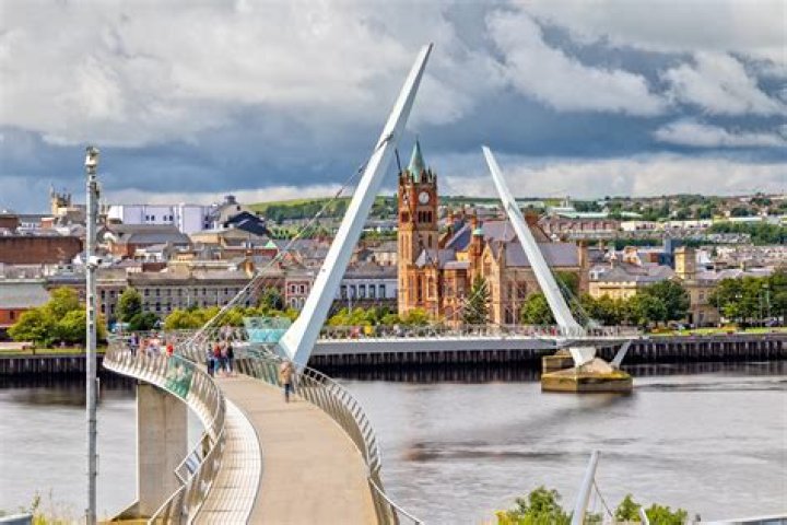 Why was the Derry Peace Bridge built?